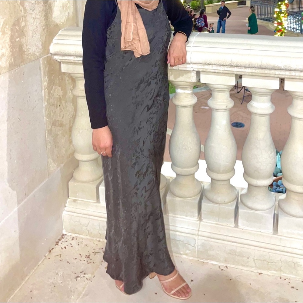 Beautiful & elegant Camo green Zara Jacquard dress